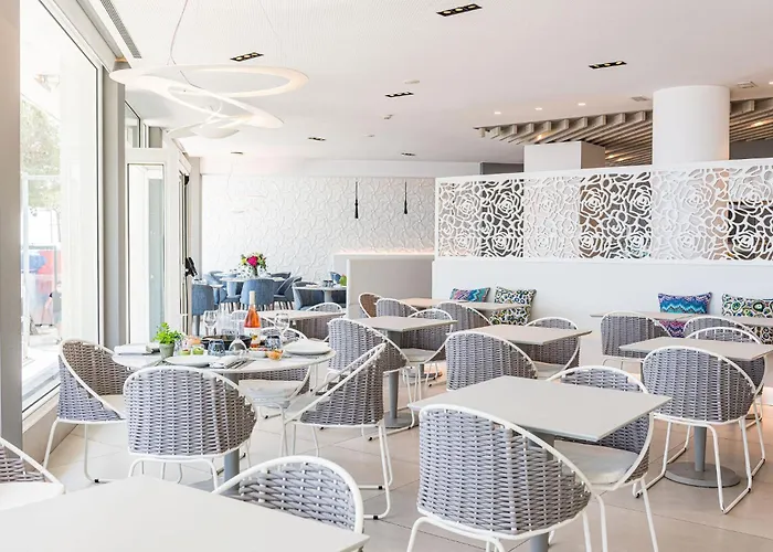 Ξενοδοχείο Planamar By Escampa 4*