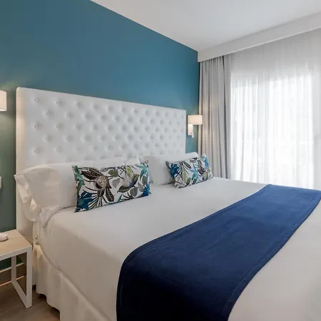 Planamar By Escampa Hotel 4*