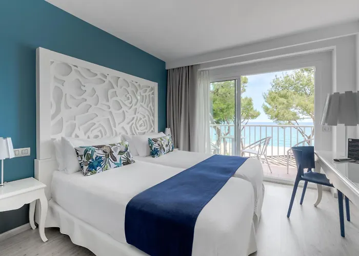 Planamar By Escampa Hotel 4*